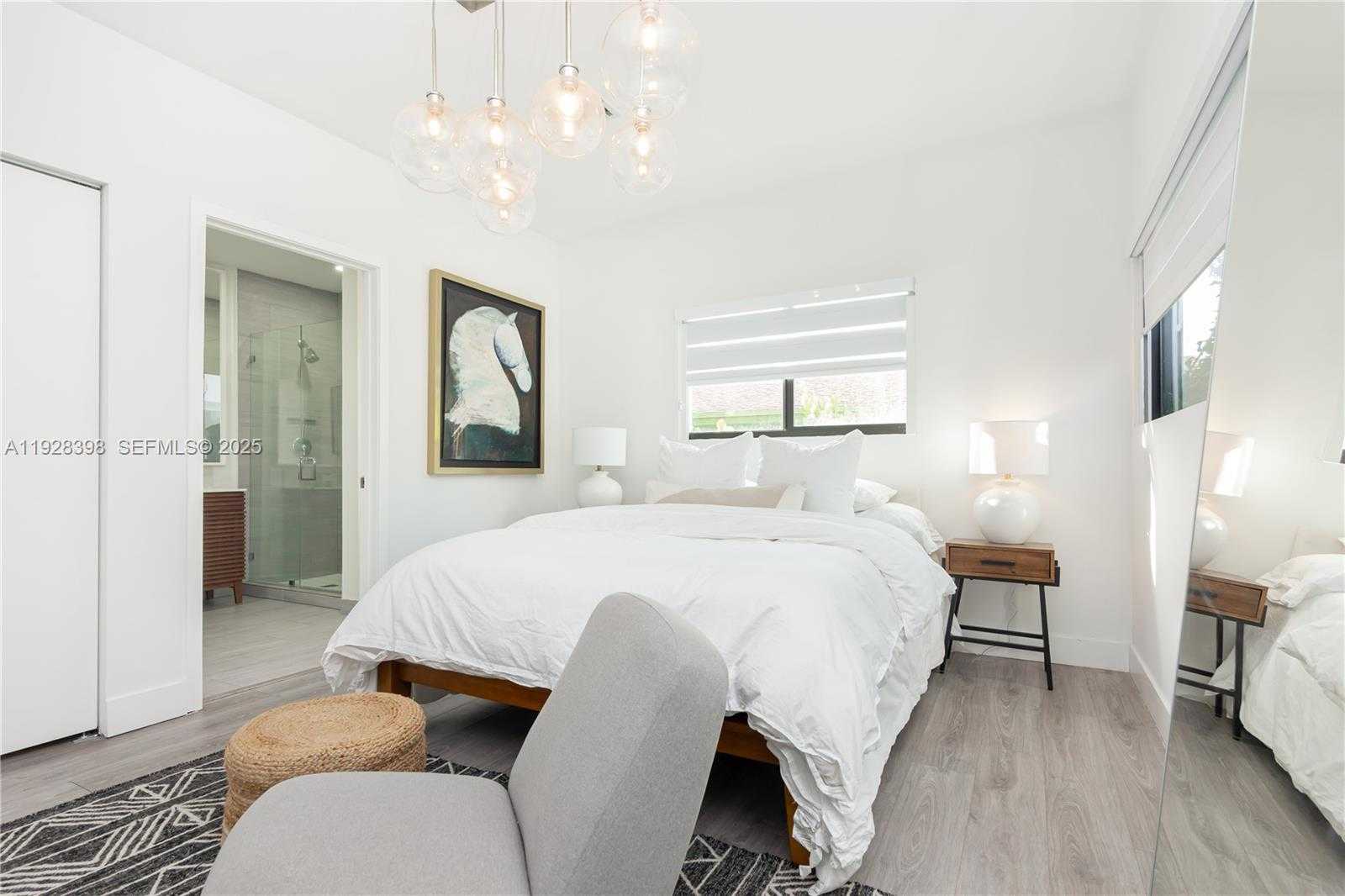 Imagen de Pequeño Objeto