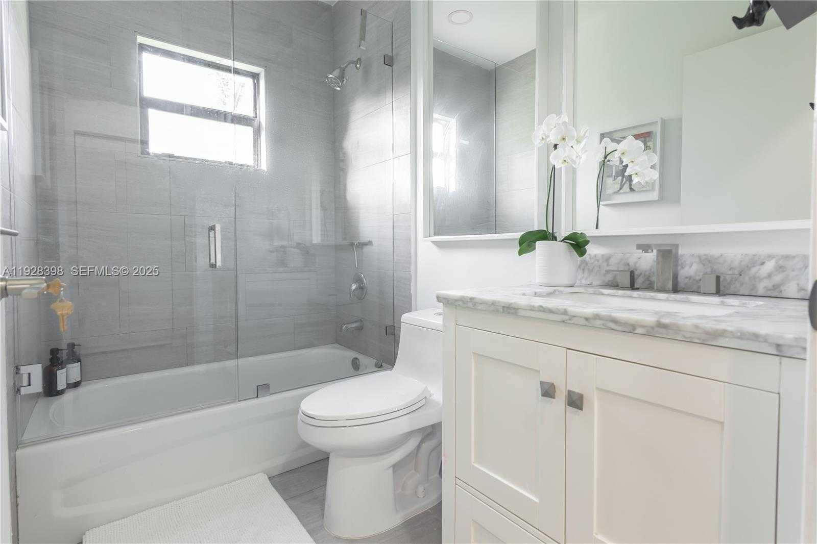 Imagen de Pequeño Objeto