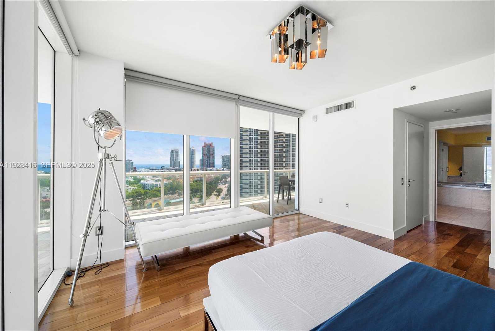 Small Image of 450 ALTON RD #1610, Miami Beach Number 14