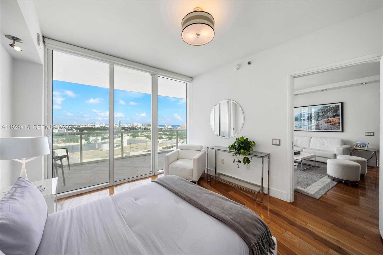 Small Image of 450 ALTON RD #1610, Miami Beach Number 19