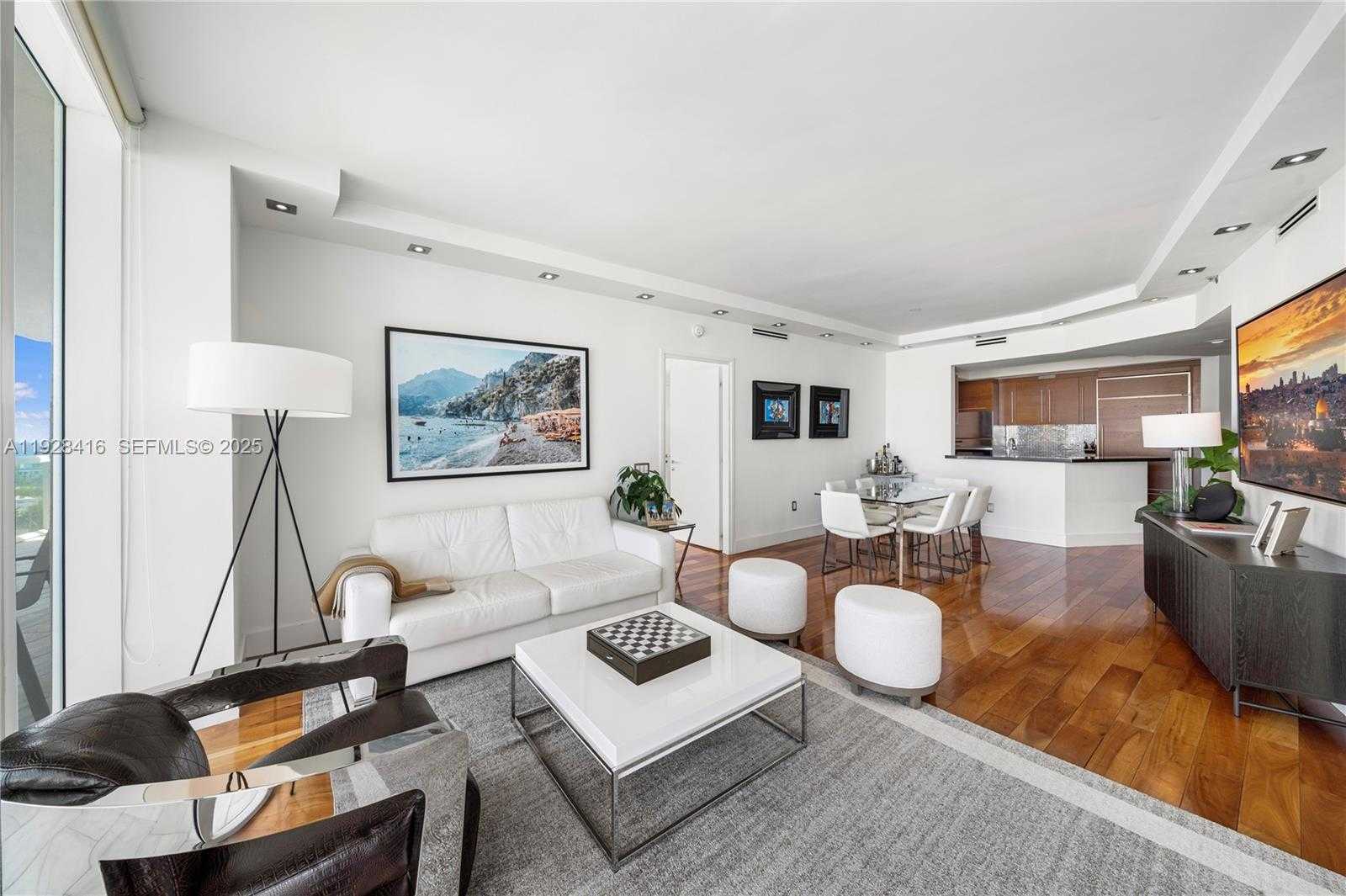 Small Image of 450 ALTON RD #1610, Miami Beach Number 9