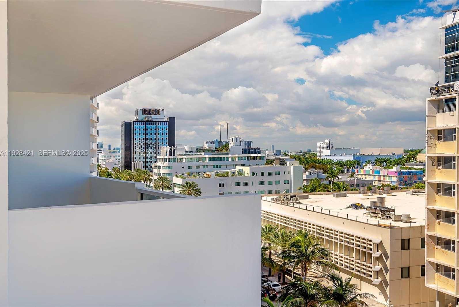 Small Image of 100 LINCOLN RD #839, Miami Beach Number 2