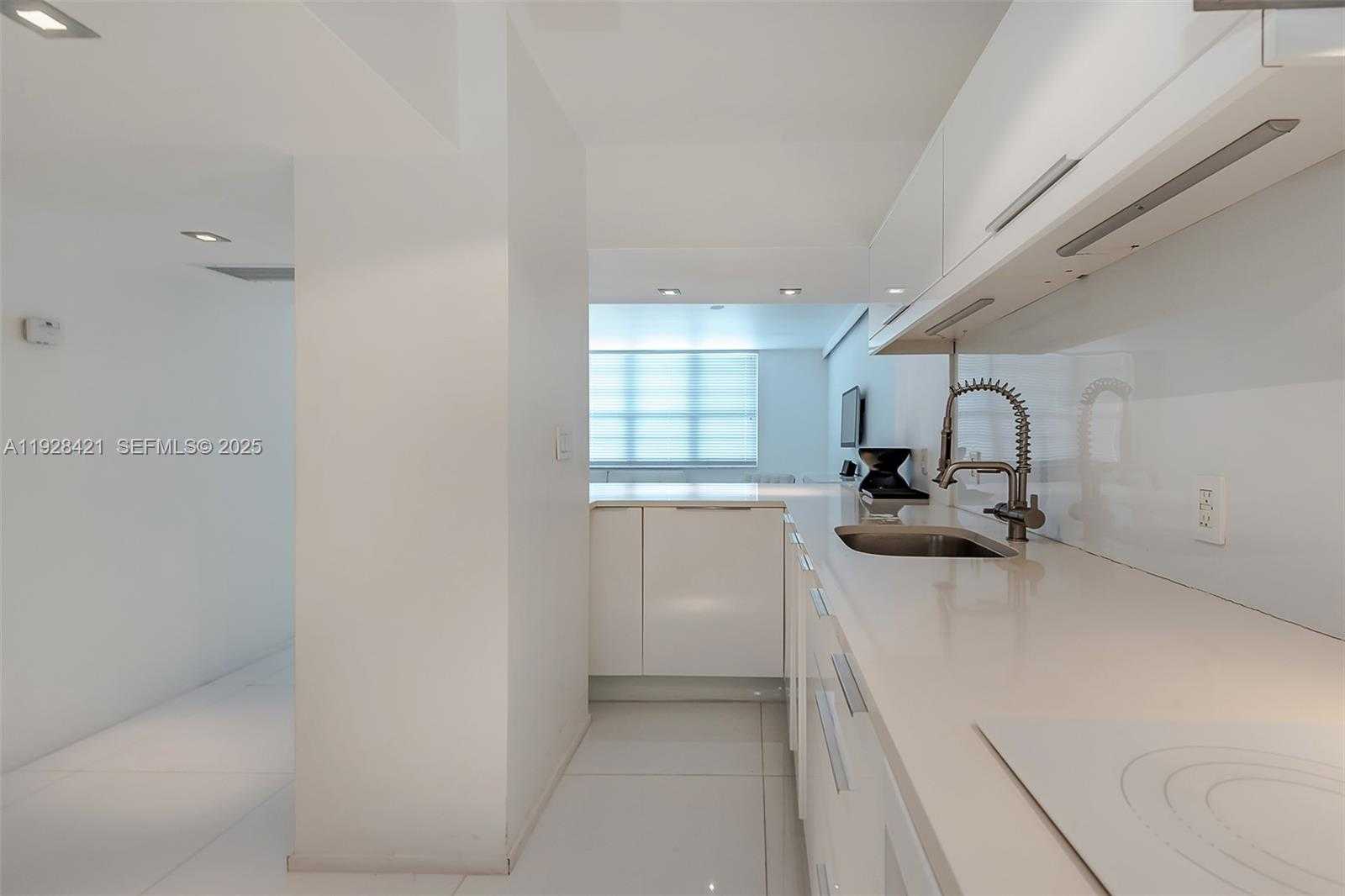 Small Image of 100 LINCOLN RD #839, Miami Beach Number 9