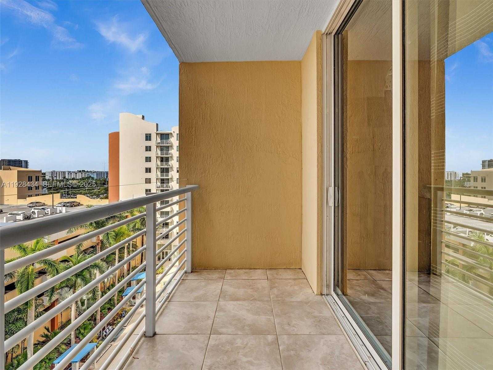 Small Image of 18800 NORTH EAST 29TH AVE #822, Aventura Number 17