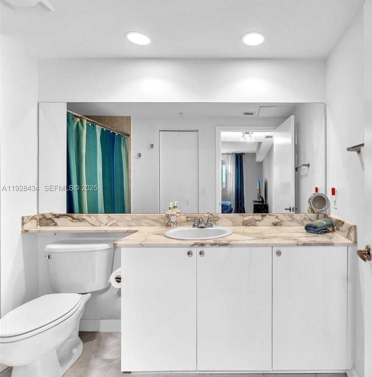 Small Image of 18800 NORTH EAST 29TH AVE #822, Aventura Number 22