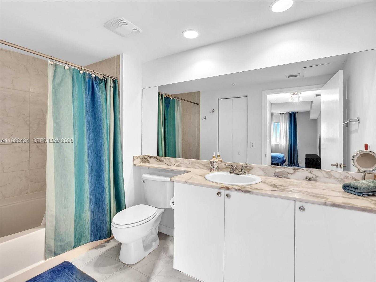 Small Image of 18800 NORTH EAST 29TH AVE #822, Aventura Number 23