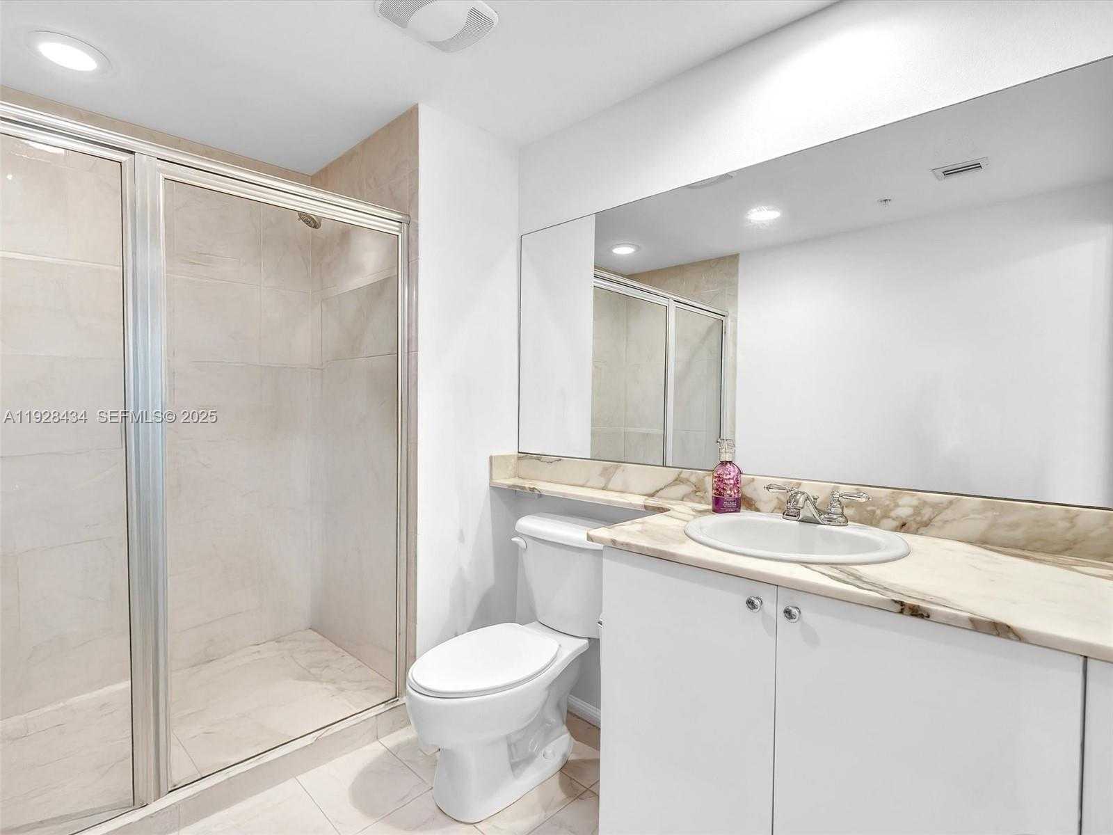 Small Image of 18800 NORTH EAST 29TH AVE #822, Aventura Number 29