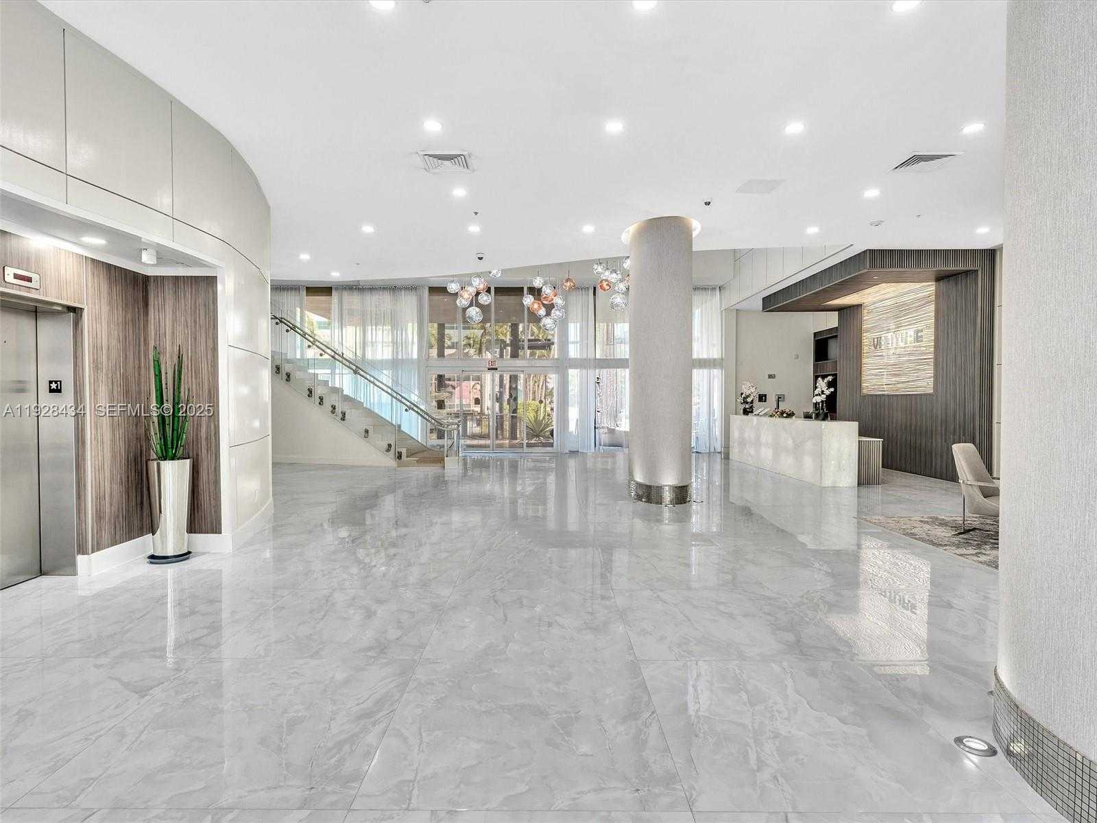 Small Image of 18800 NORTH EAST 29TH AVE #822, Aventura Number 32