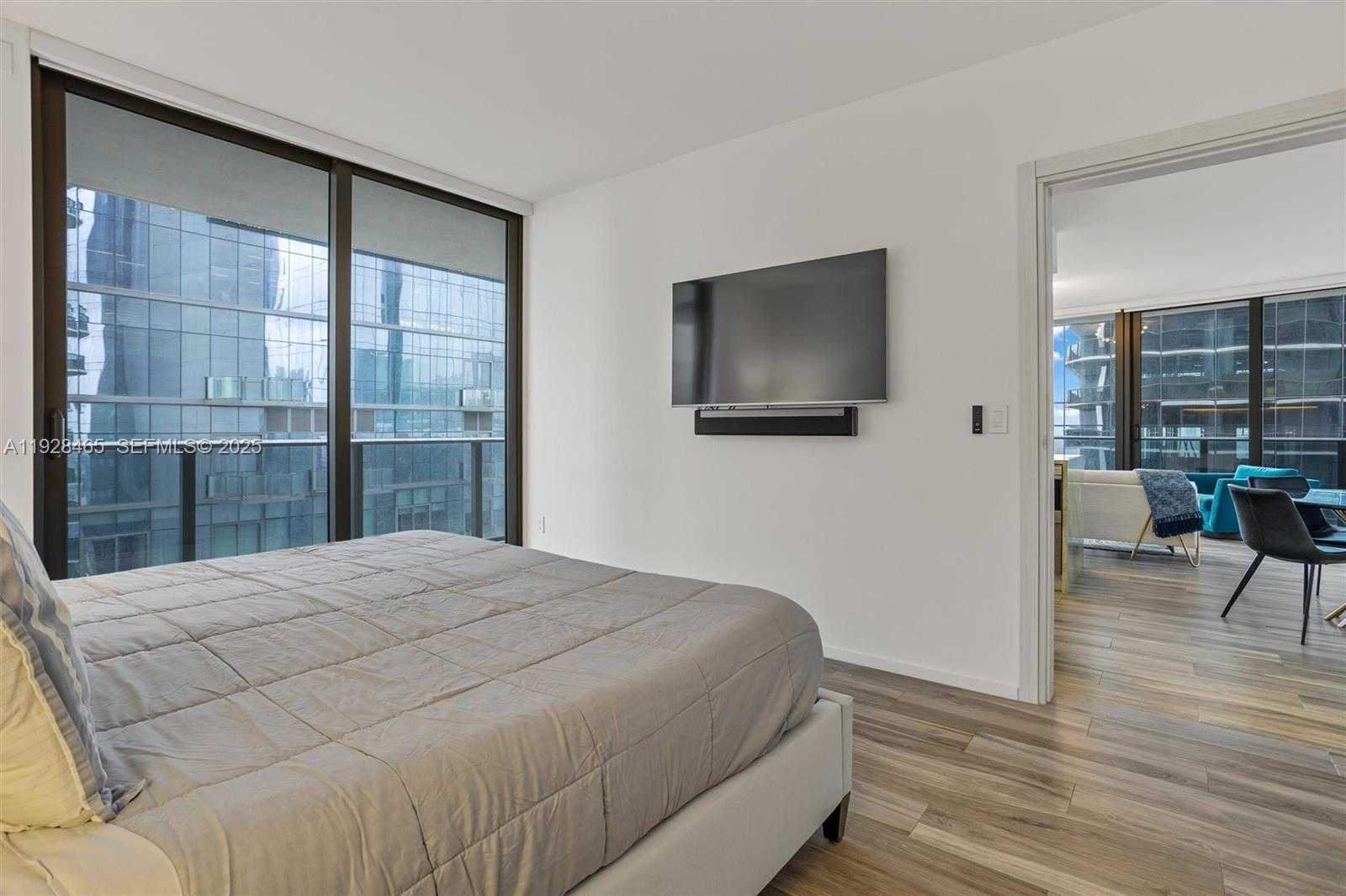 Imagen de Pequeño Objeto