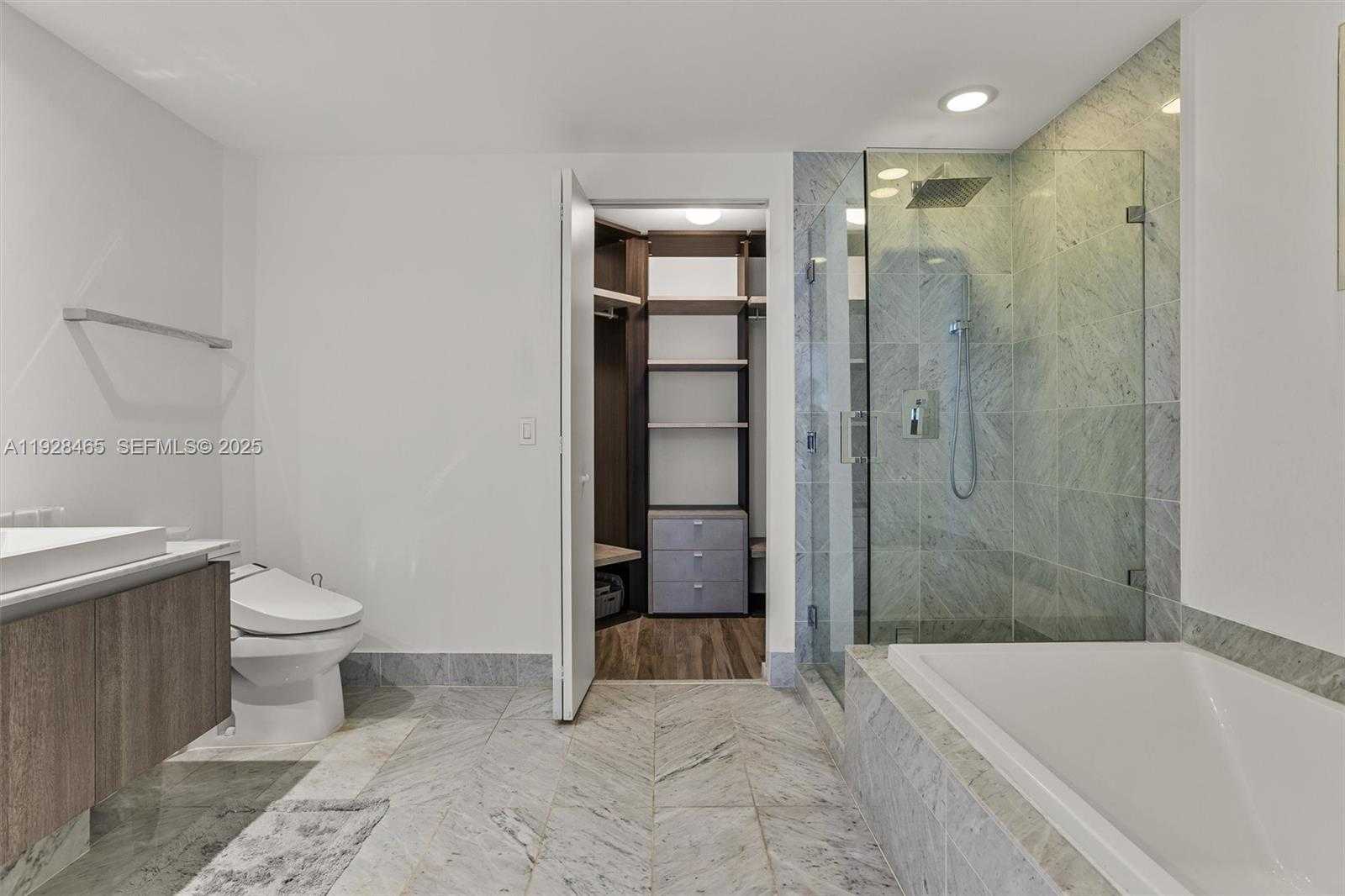 Imagen de Pequeño Objeto