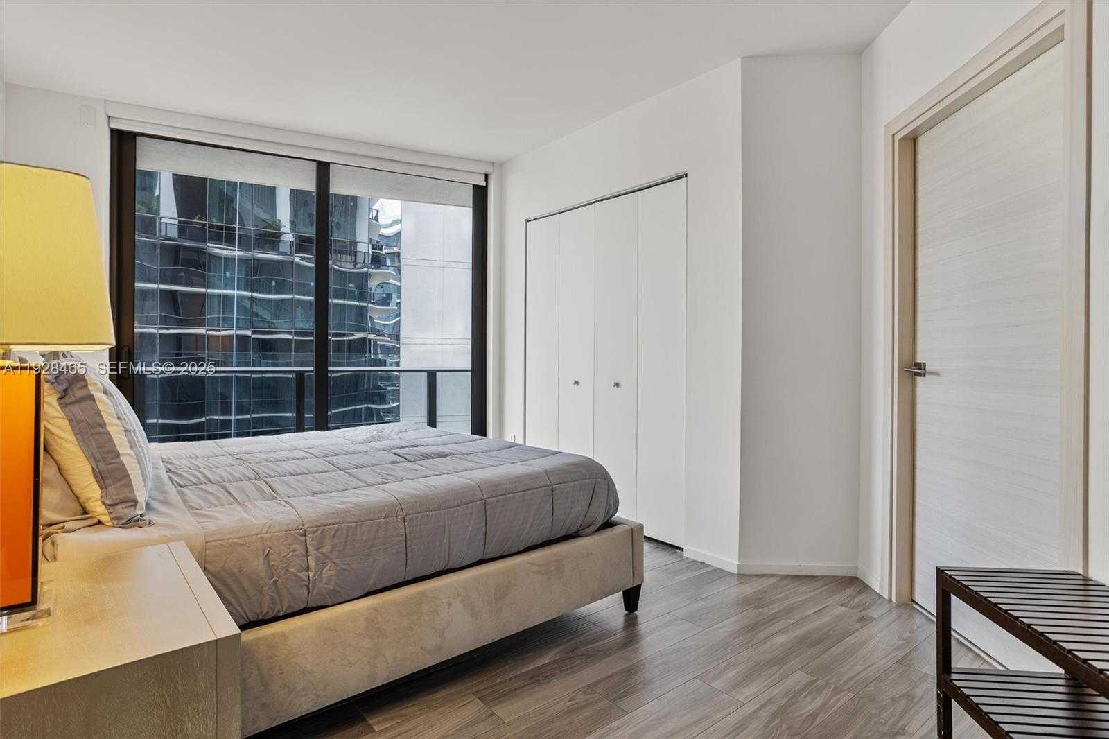 Imagen de Pequeño Objeto