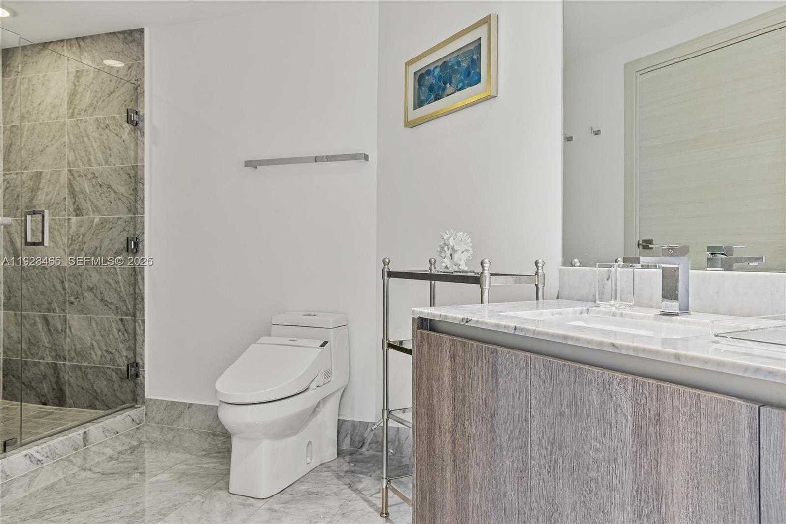 Imagen de Pequeño Objeto