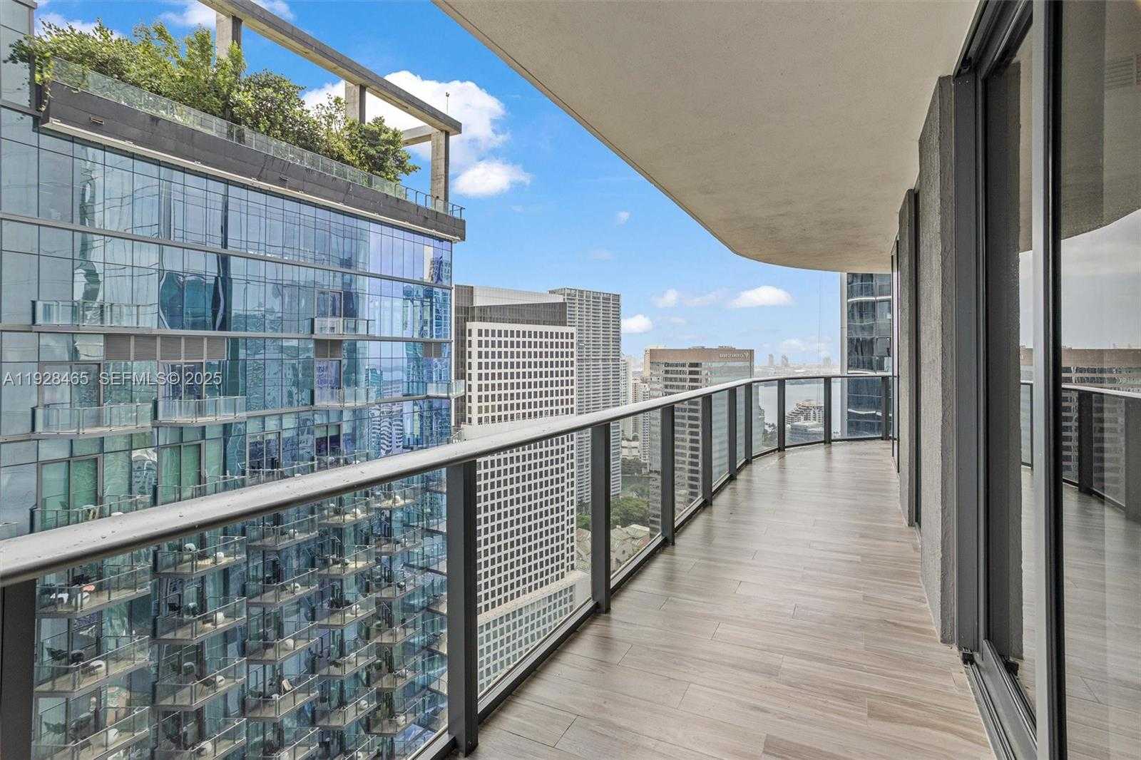 Imagen de Pequeño Objeto