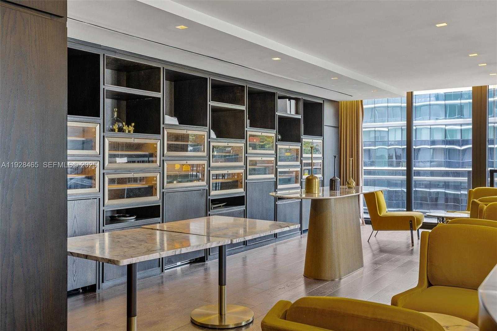 Imagen de Pequeño Objeto