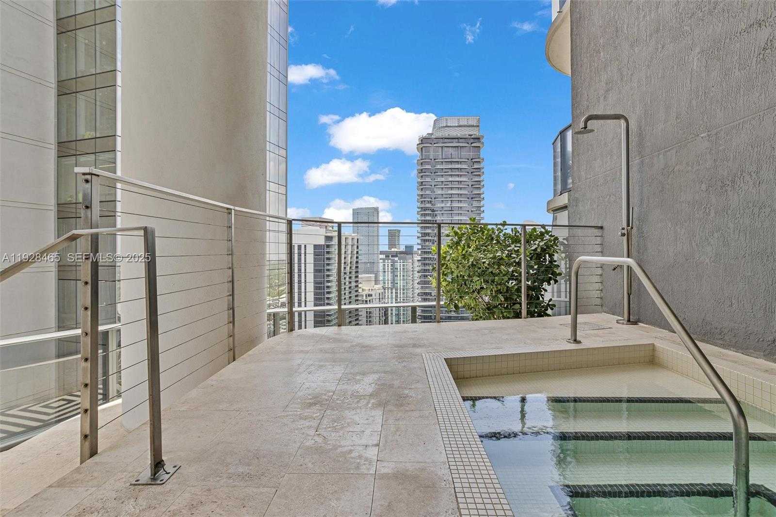 Imagen de Pequeño Objeto