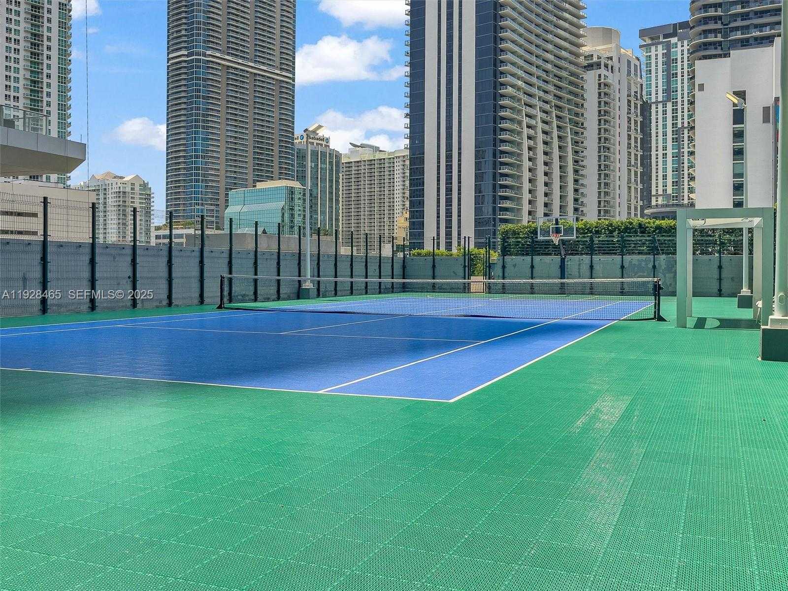 Imagen de Pequeño Objeto