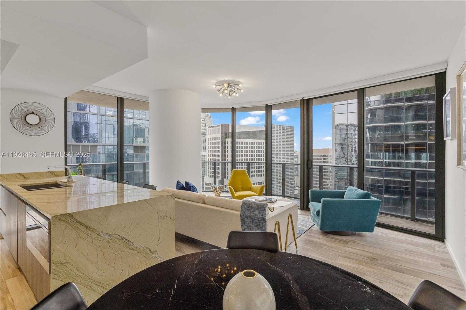 Imagen de Pequeño Objeto