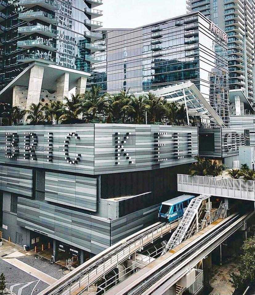 Imagen de Pequeño Objeto