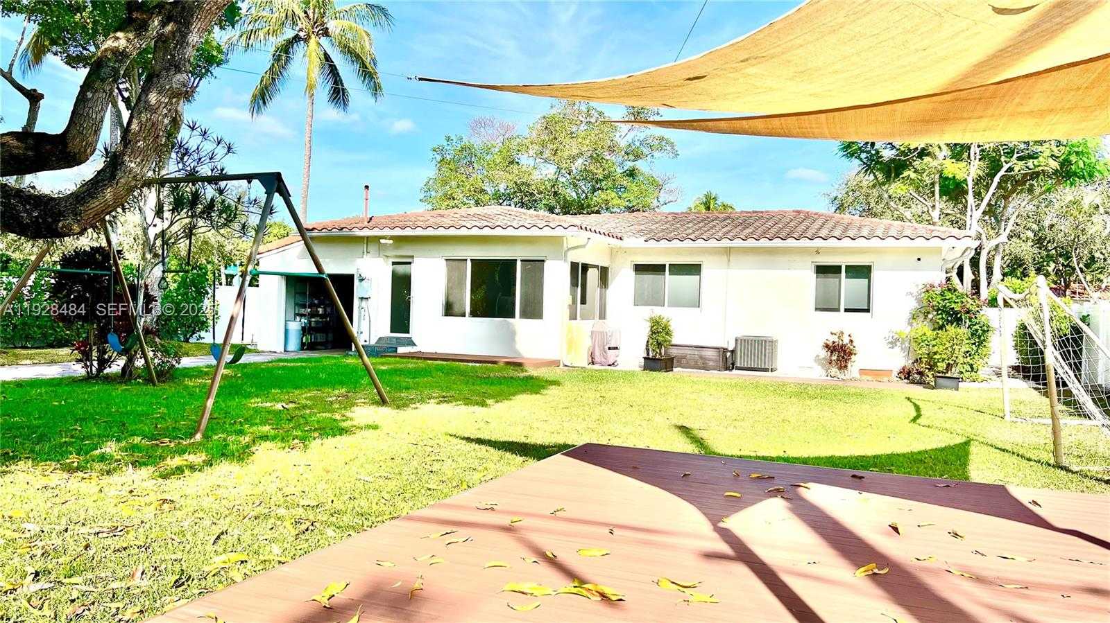 Small Image of 2 NORTH EAST 108TH ST #-, Miami Shores Number 29