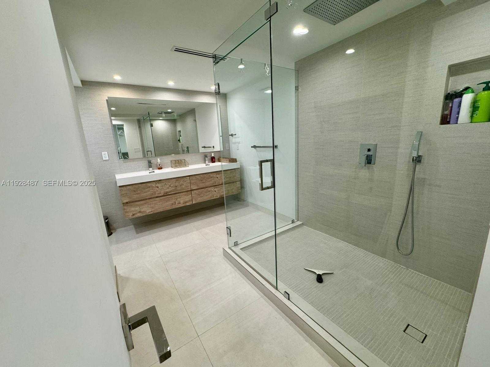 Small Image of 1121 CRANDON BLVD #E1001, Key Biscayne Number 14