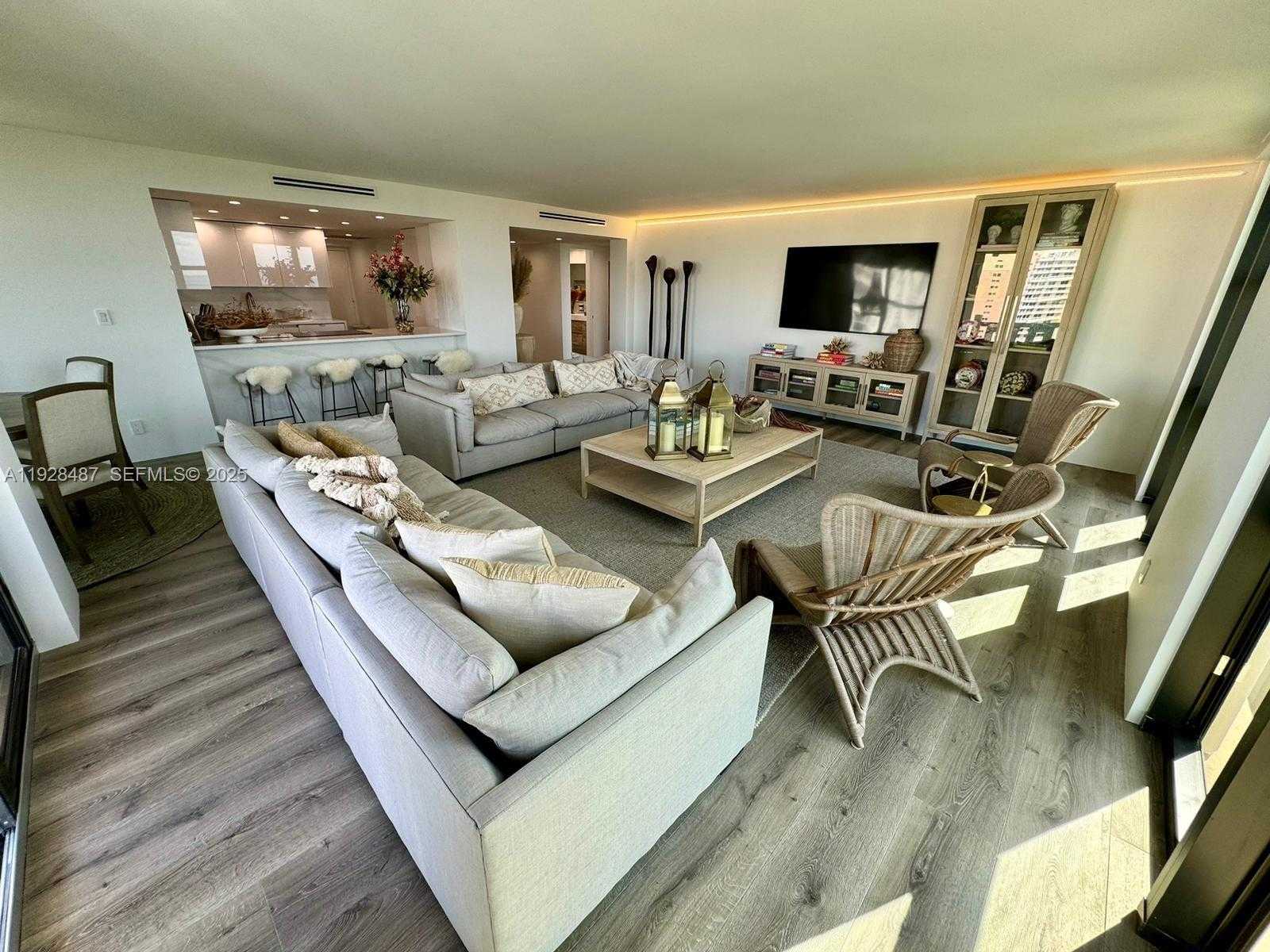 Small Image of 1121 CRANDON BLVD #E1001, Key Biscayne Number 3