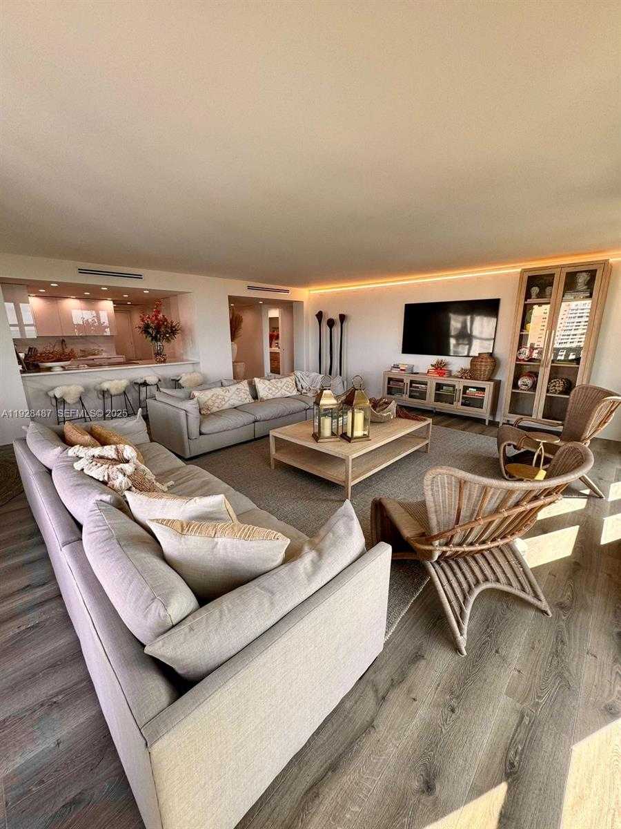 Small Image of 1121 CRANDON BLVD #E1001, Key Biscayne Number 9