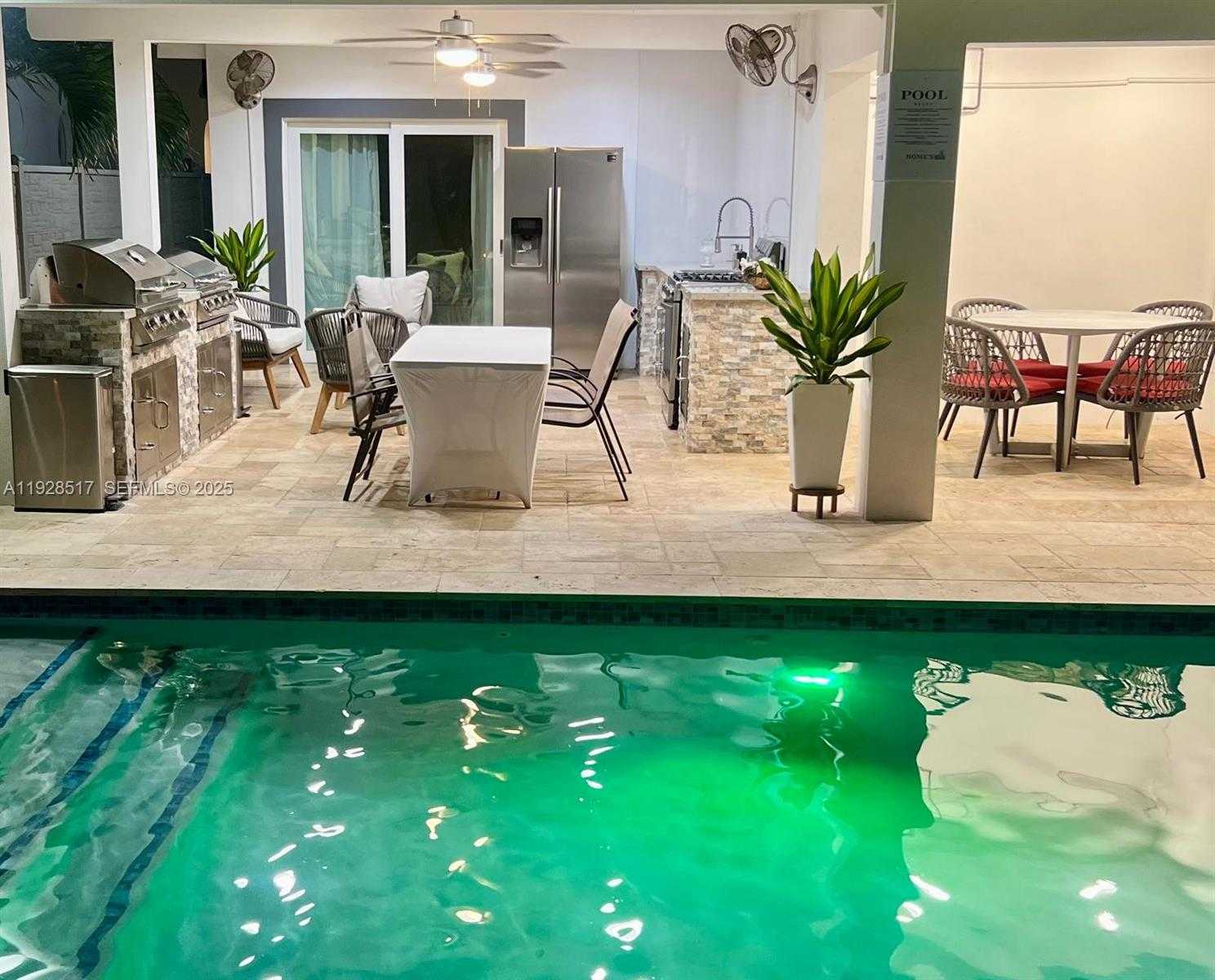 Small Image of 3675 SOUTH WEST 26TH ST, Miami Number 1