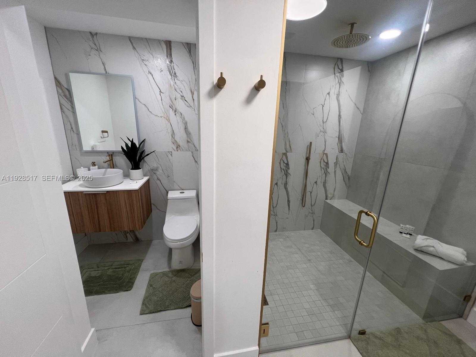 Small Image of 3675 SOUTH WEST 26TH ST, Miami Number 19