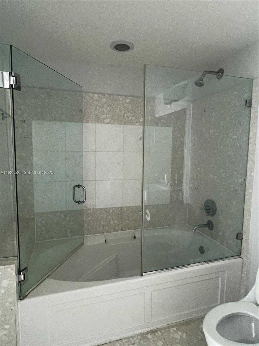 Small Image of 185 SOUTH WEST 7TH ST #2914, Miami Number 9