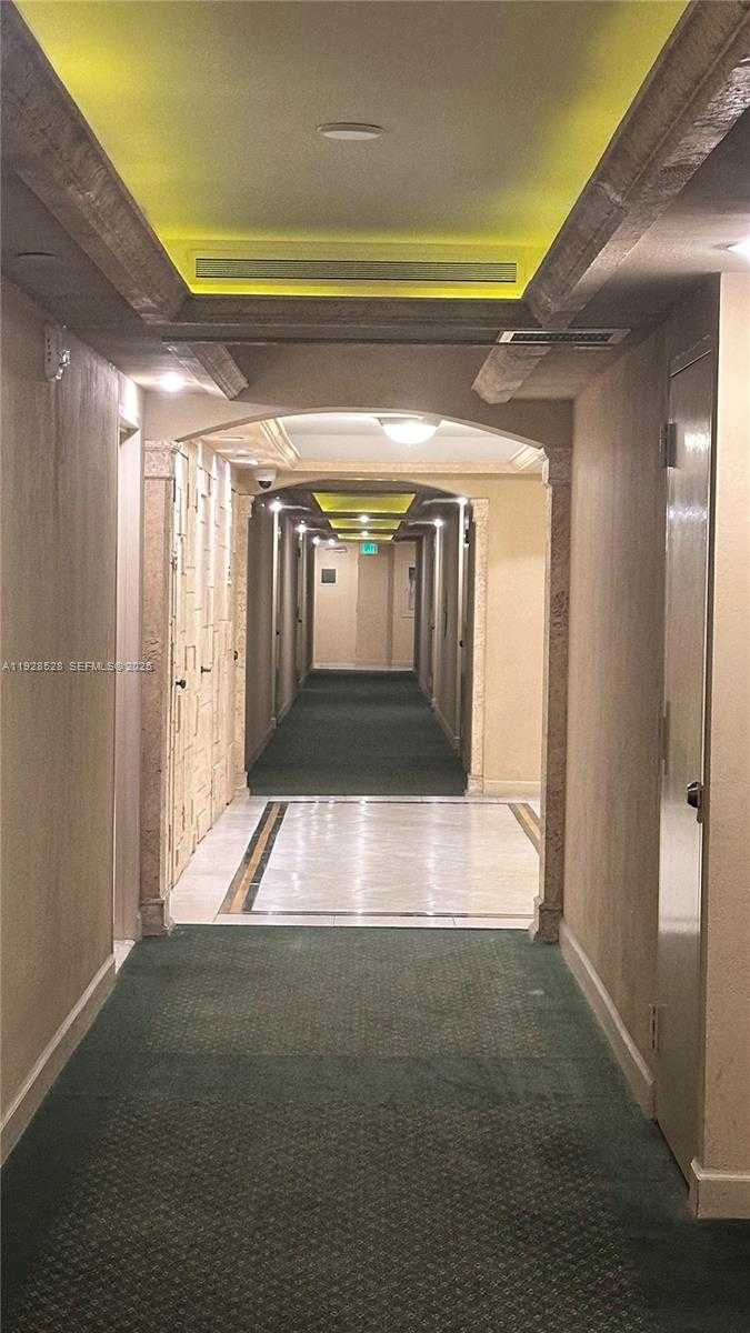 Small Image of 1865 BRICKELL AVE #A709, Miami Number 4