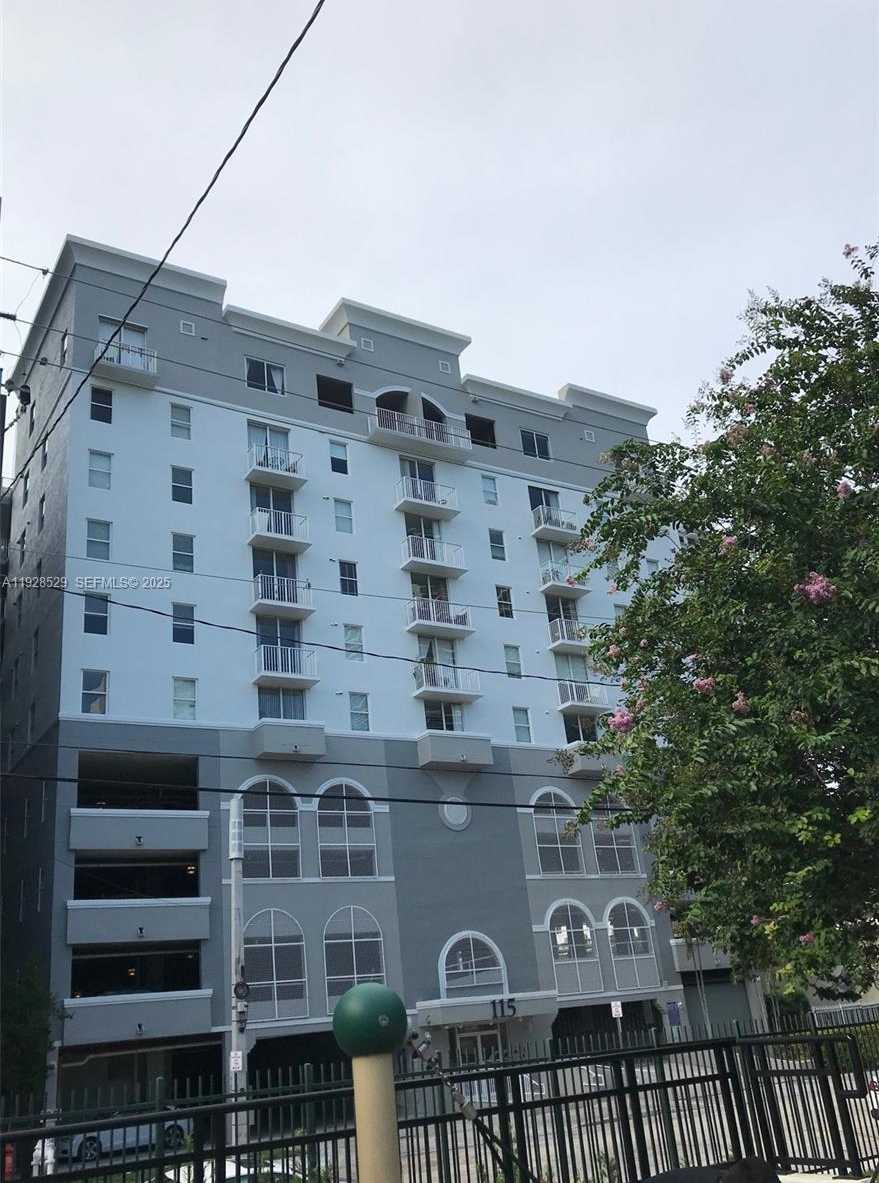 Small Image of 115 SOUTH WEST 11 ST #802, Miami Number 2
