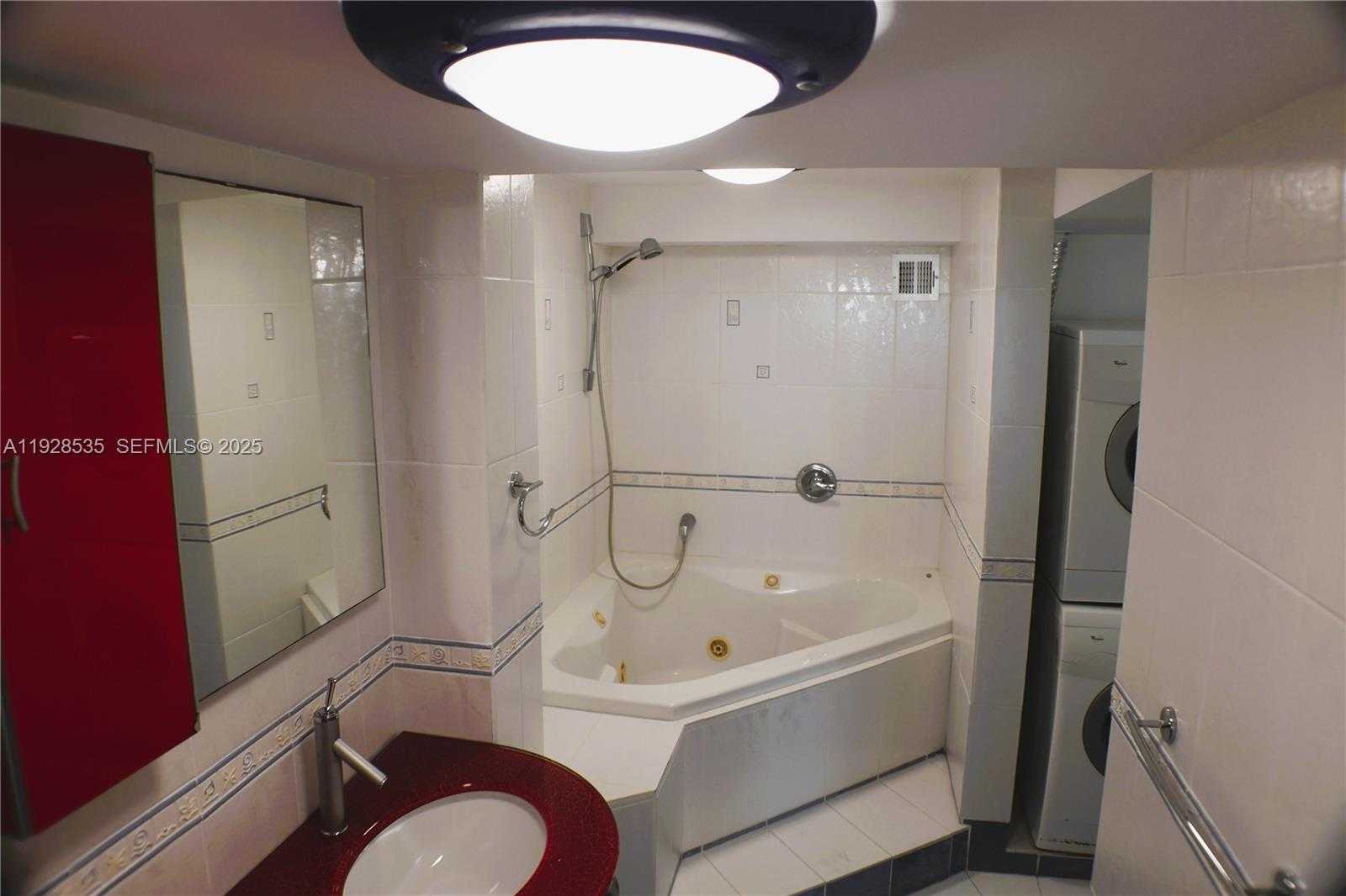 Small Image of 1833 SOUTH OCEAN DR #1807, Hallandale Beach Number 12