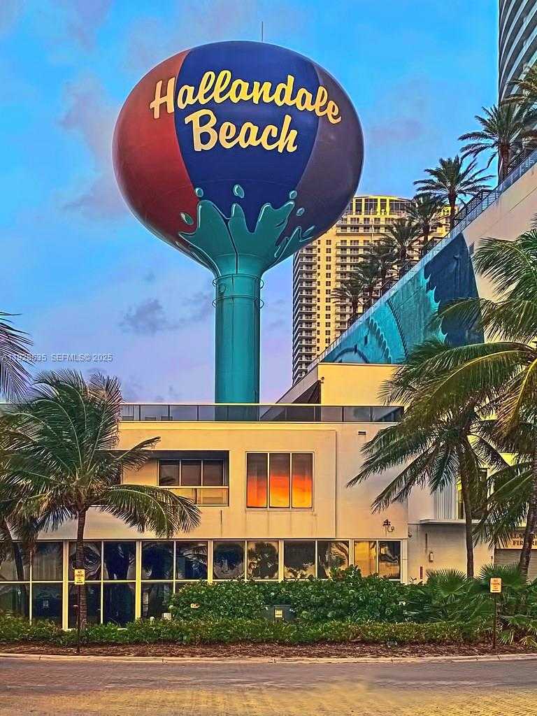 Small Image of 1833 SOUTH OCEAN DR #1807, Hallandale Beach Number 34