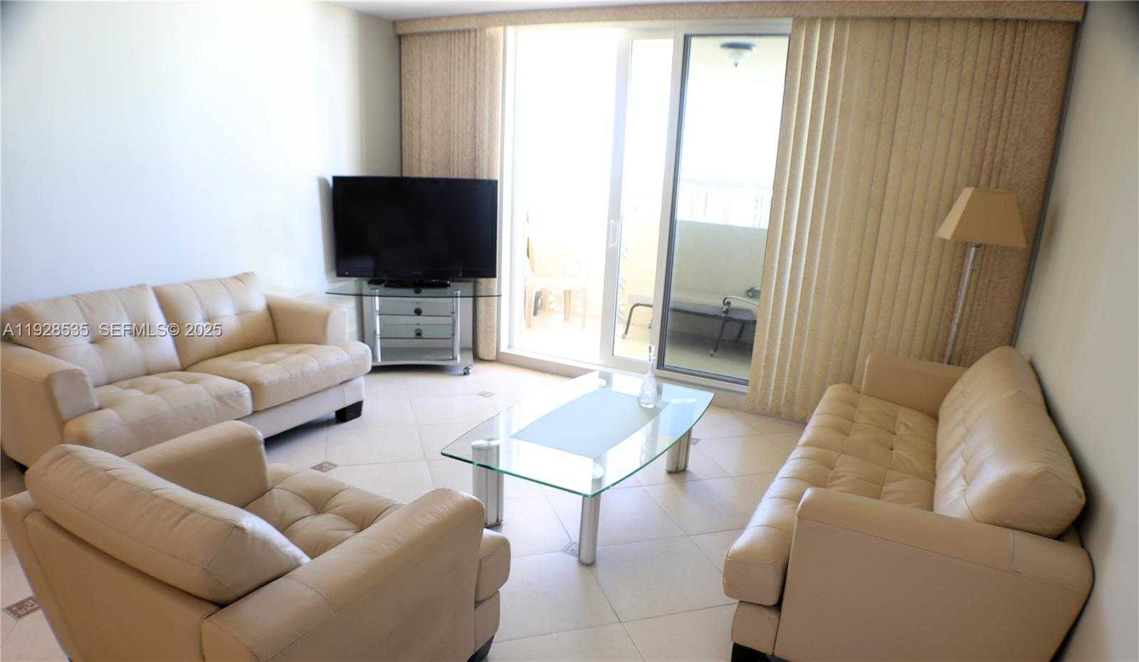 Small Image of 1833 SOUTH OCEAN DR #1807, Hallandale Beach Number 4