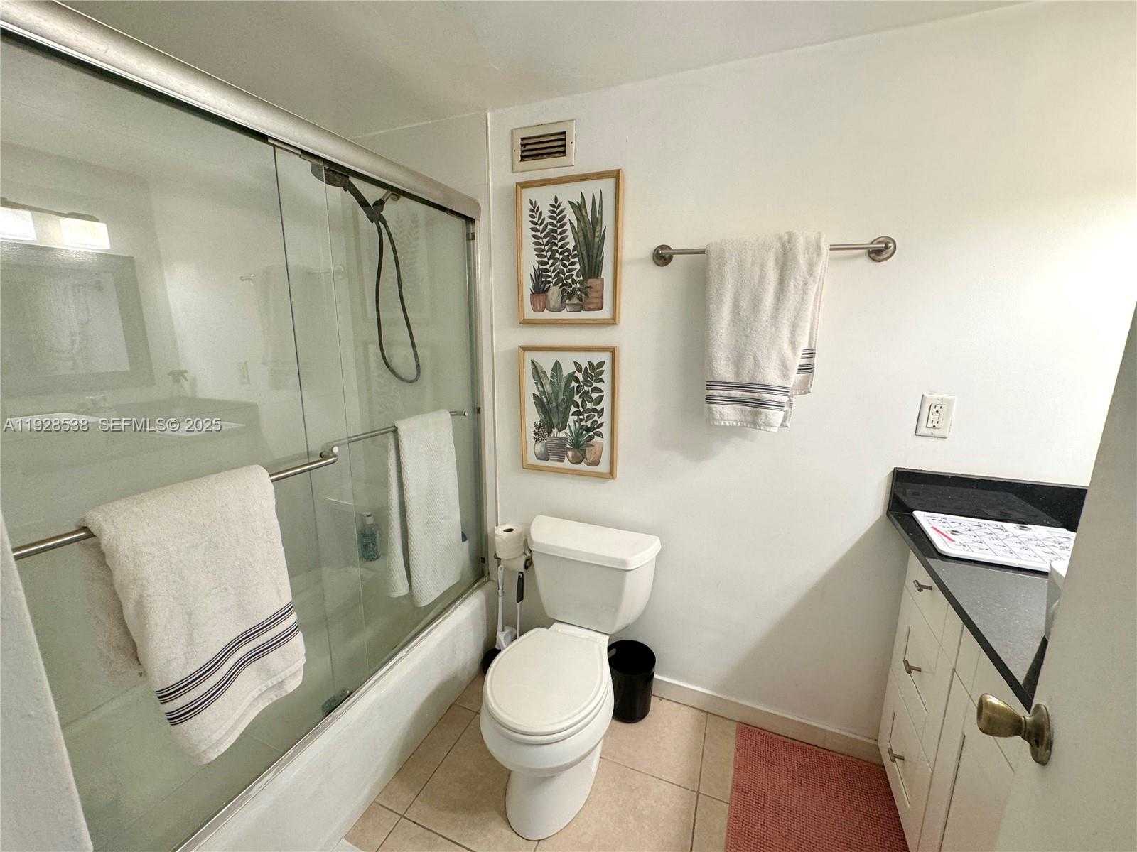 Small Image of 2899 COLLINS AVE #1004, Miami Beach Number 10