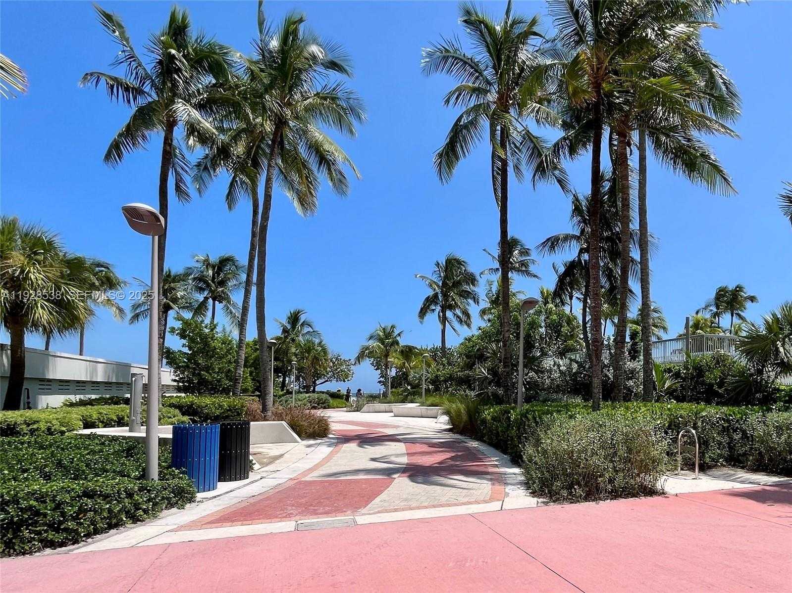 Small Image of 2899 COLLINS AVE #1004, Miami Beach Number 25
