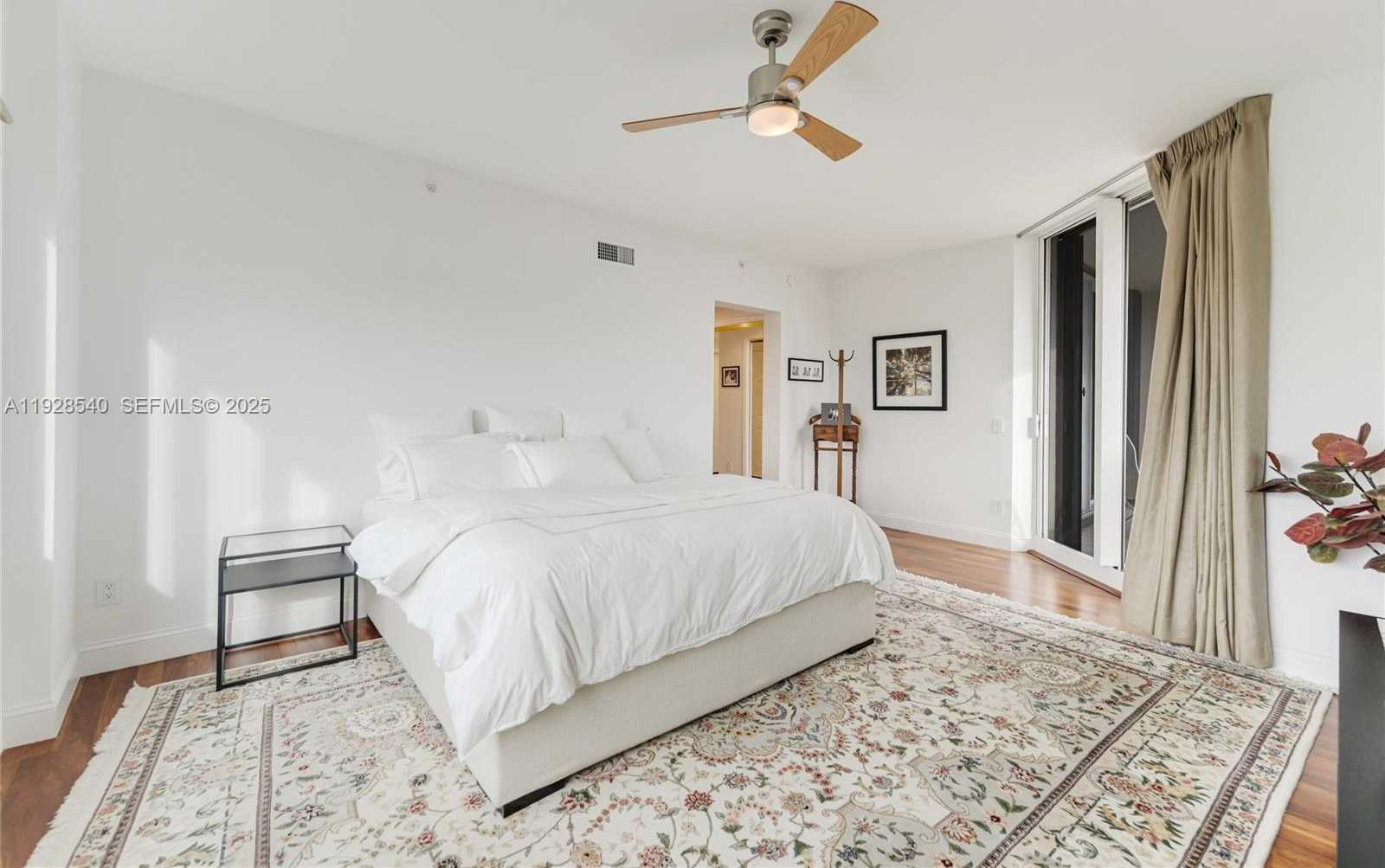 Small Image of 13627 DEERING BAY DR #1004, Coral Gables Number 12