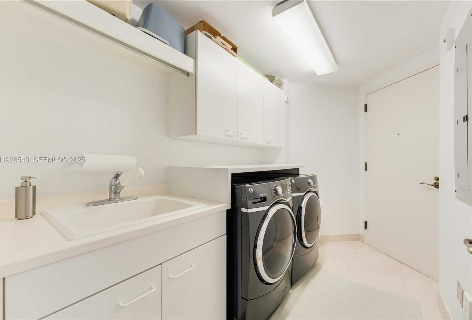 Small Image of 13627 DEERING BAY DR #1004, Coral Gables Number 20