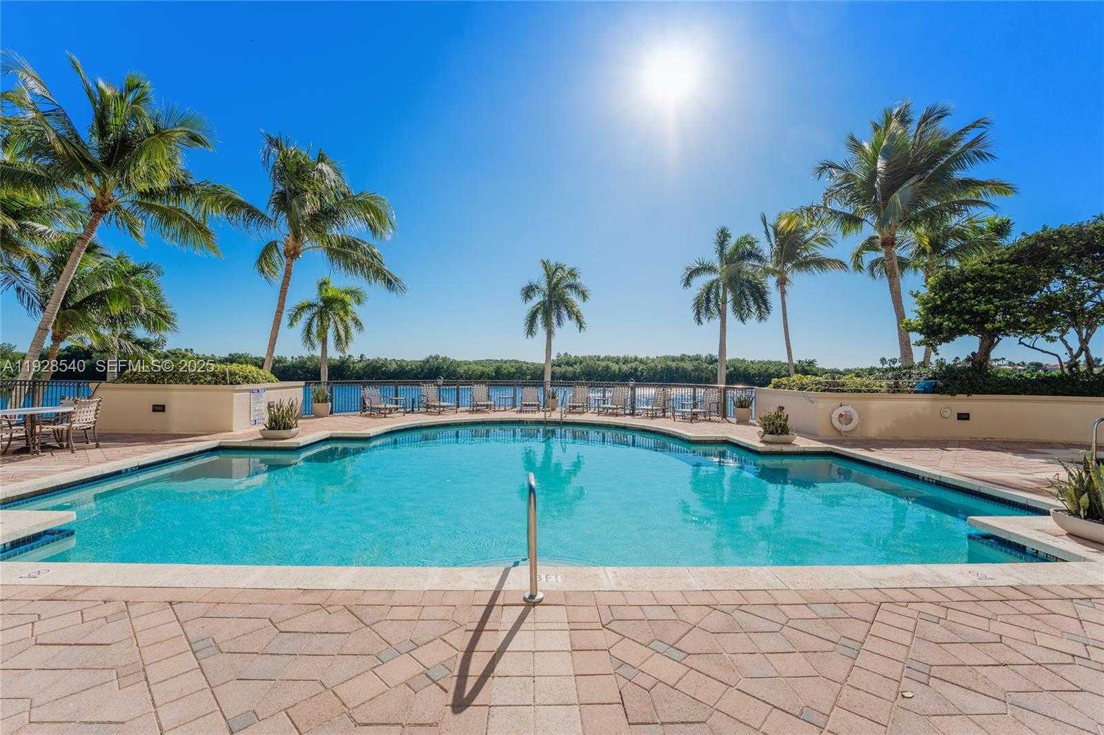 Small Image of 13627 DEERING BAY DR #1004, Coral Gables Number 23