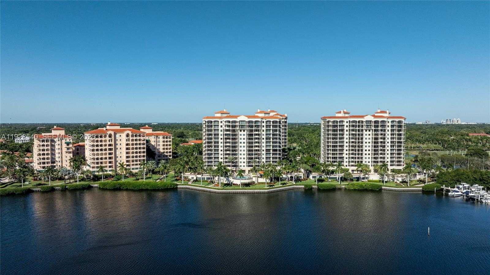 Small Image of 13627 DEERING BAY DR #1004, Coral Gables Number 29