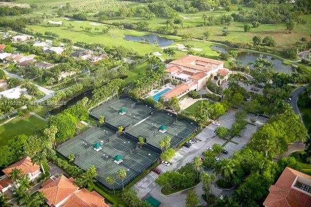 Small Image of 13627 DEERING BAY DR #1004, Coral Gables Number 32