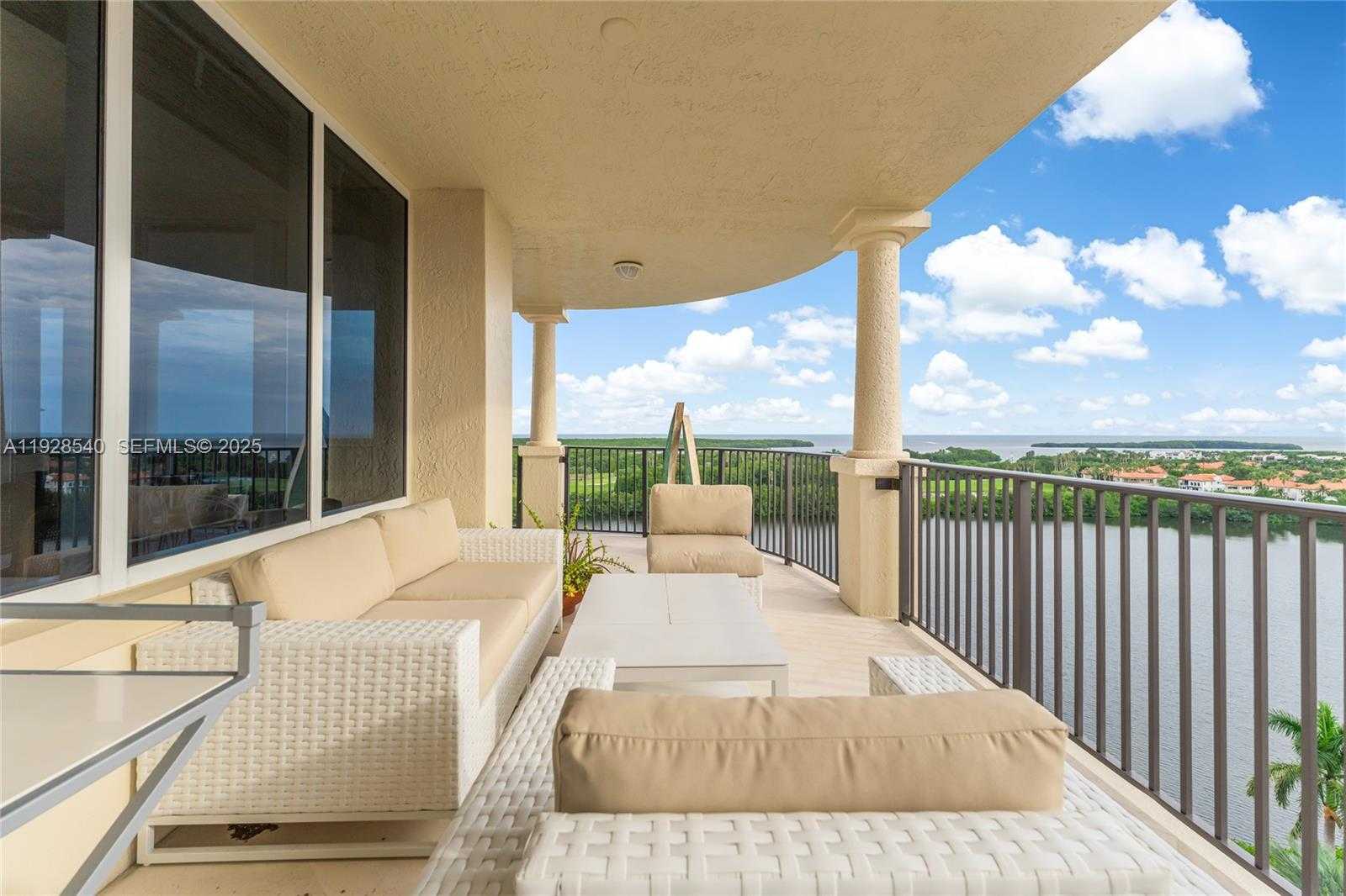 Small Image of 13627 DEERING BAY DR #1004, Coral Gables Number 7