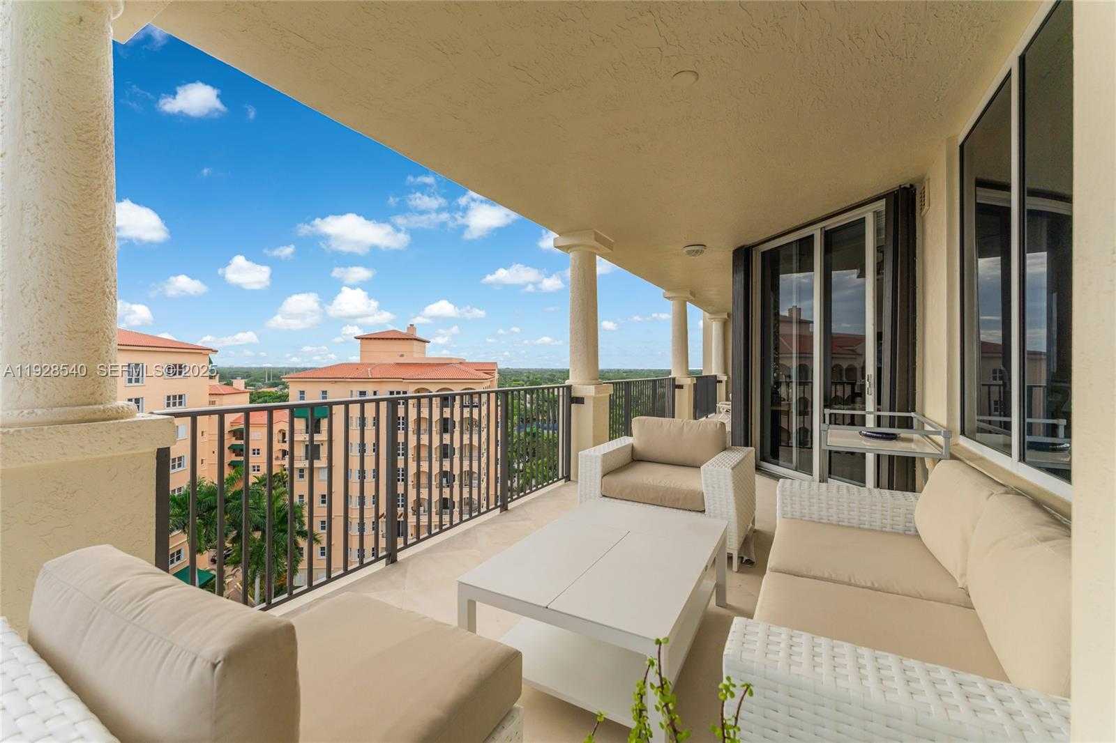 Small Image of 13627 DEERING BAY DR #1004, Coral Gables Number 8