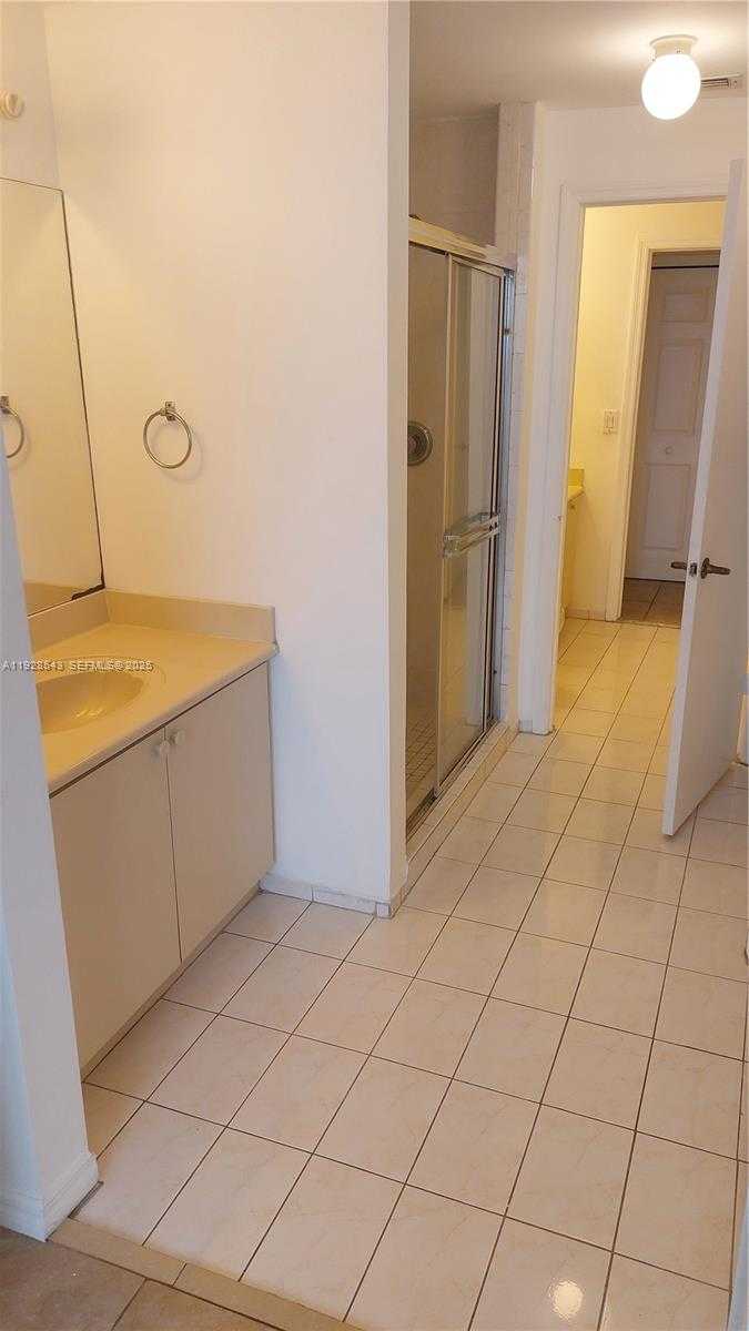 Small Image of 6560 NORTH WEST 114TH AVE #526, Doral Number 13