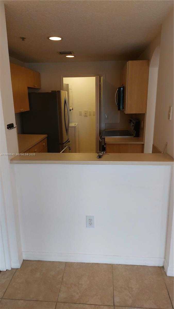 Small Image of 6560 NORTH WEST 114TH AVE #526, Doral Number 4