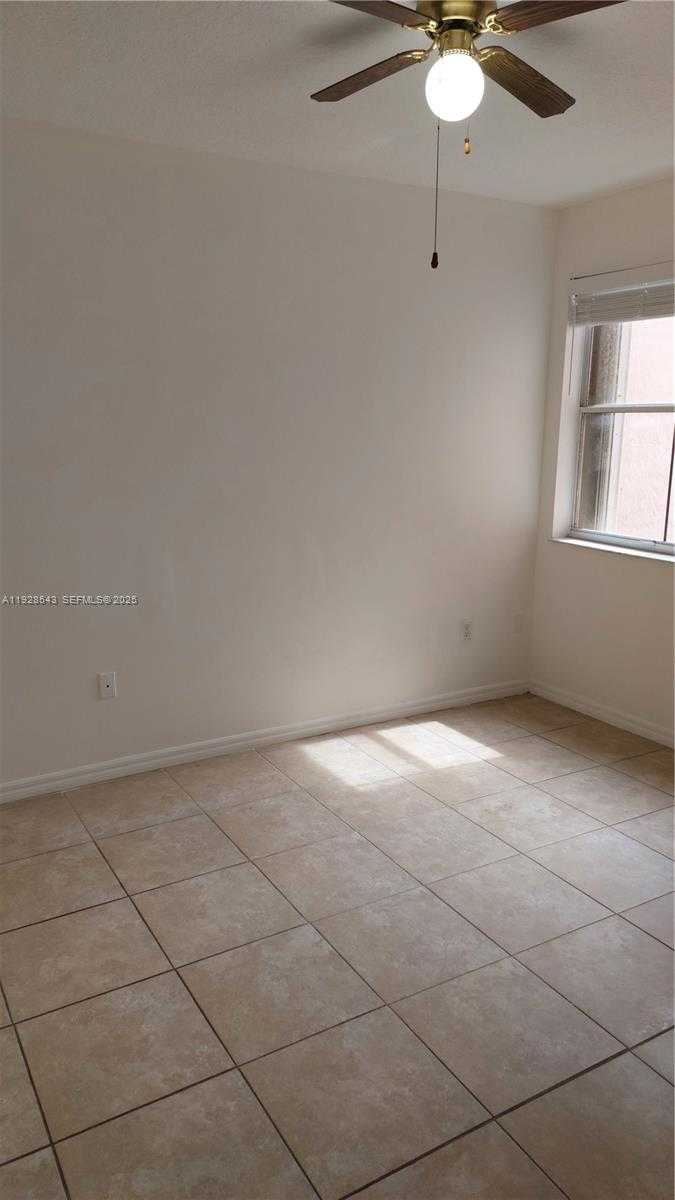 Small Image of 6560 NORTH WEST 114TH AVE #526, Doral Number 9