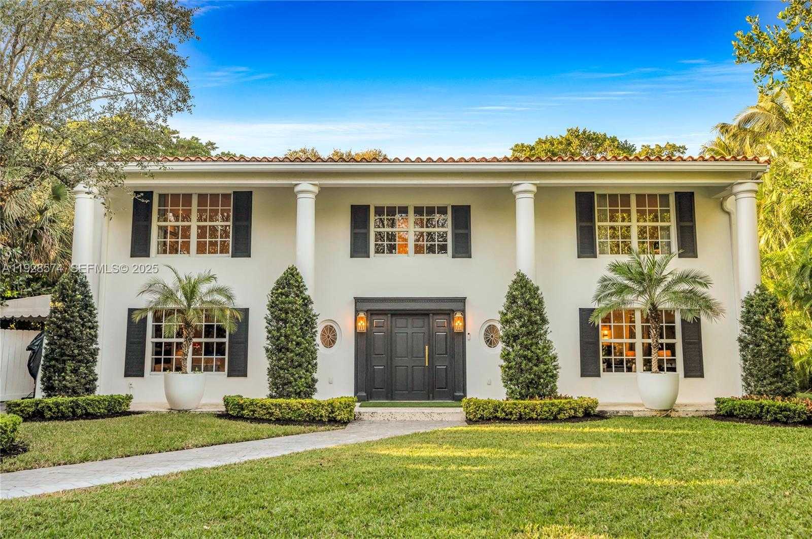 Small Image of 607 MELALEUCA LN, Miami Number 1