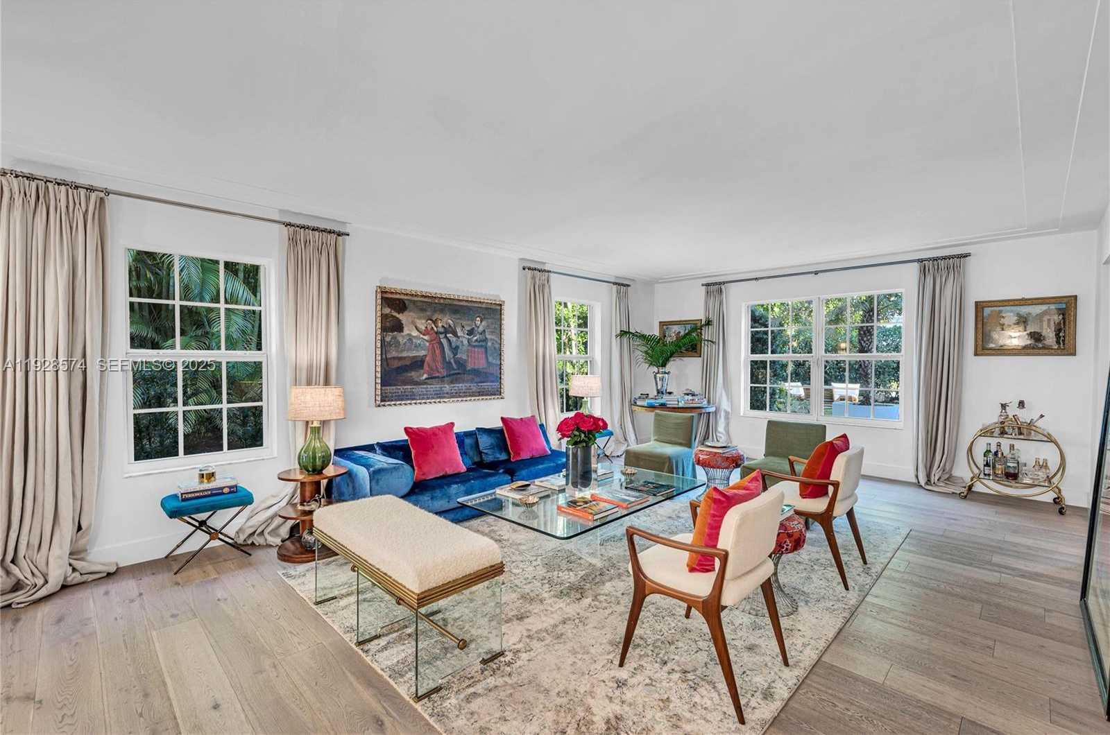 Small Image of 607 MELALEUCA LN, Miami Number 14