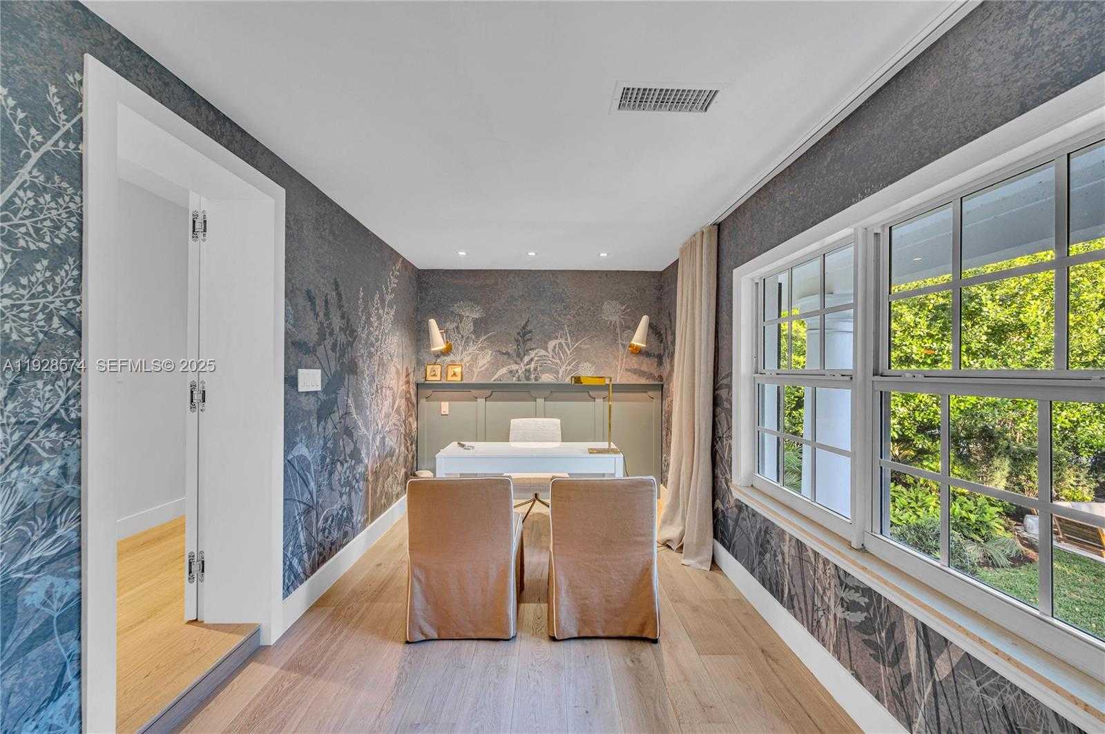 Small Image of 607 MELALEUCA LN, Miami Number 33