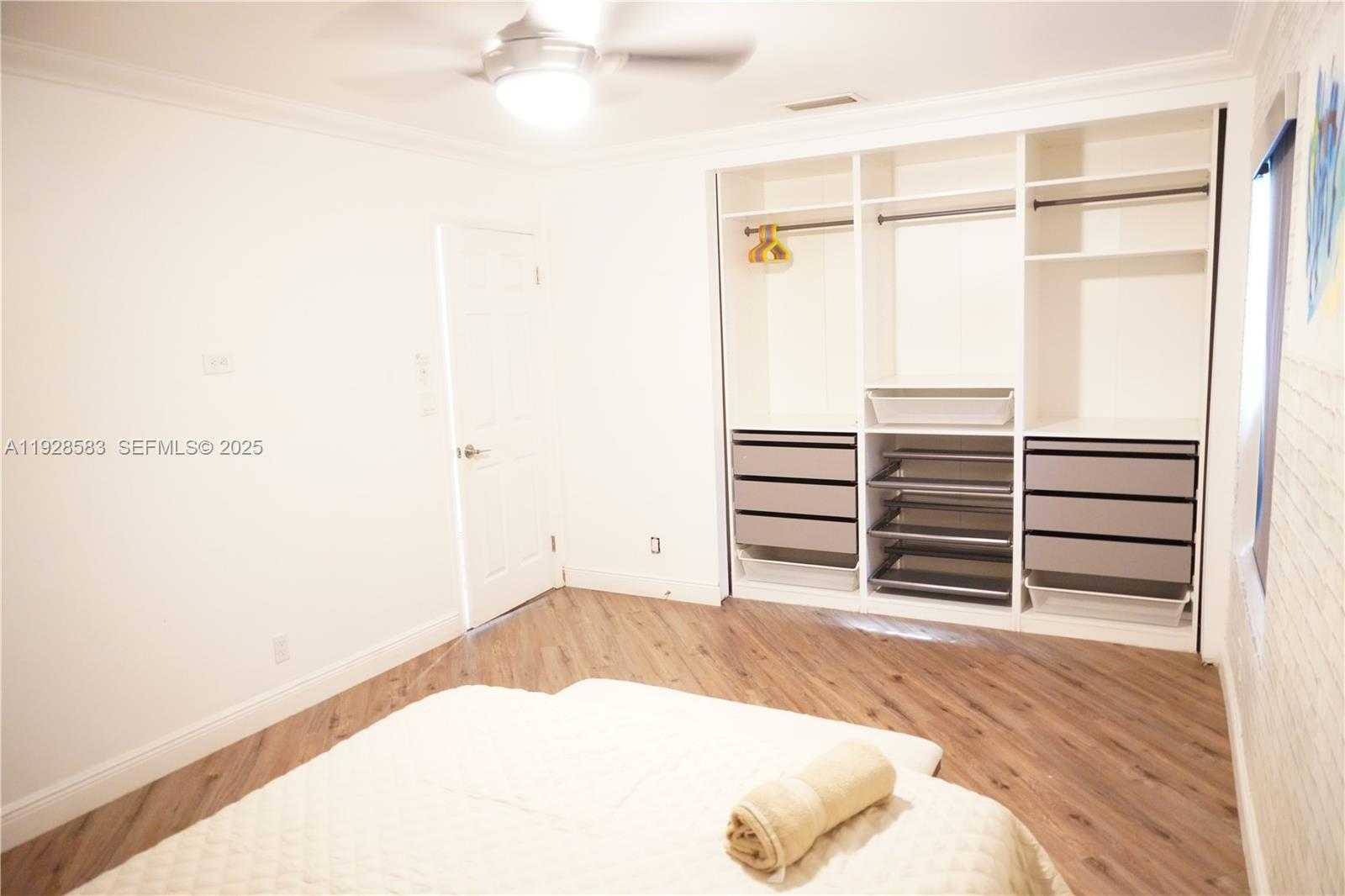 Small Image of 18901 SOUTH WEST 50TH ST, Southwest Ranches Number 24